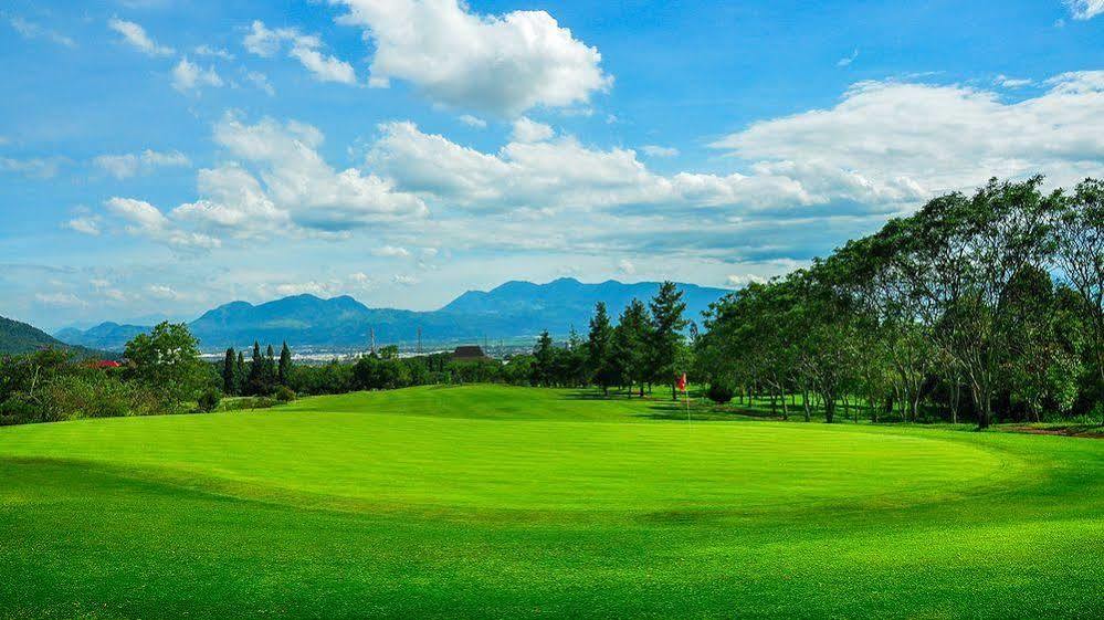 Jatinangor National Golf & Resort Zewnętrze zdjęcie